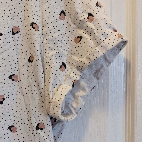 3/$20 Yessica Polka dot and Heart print tee - Picture 3 of 4
